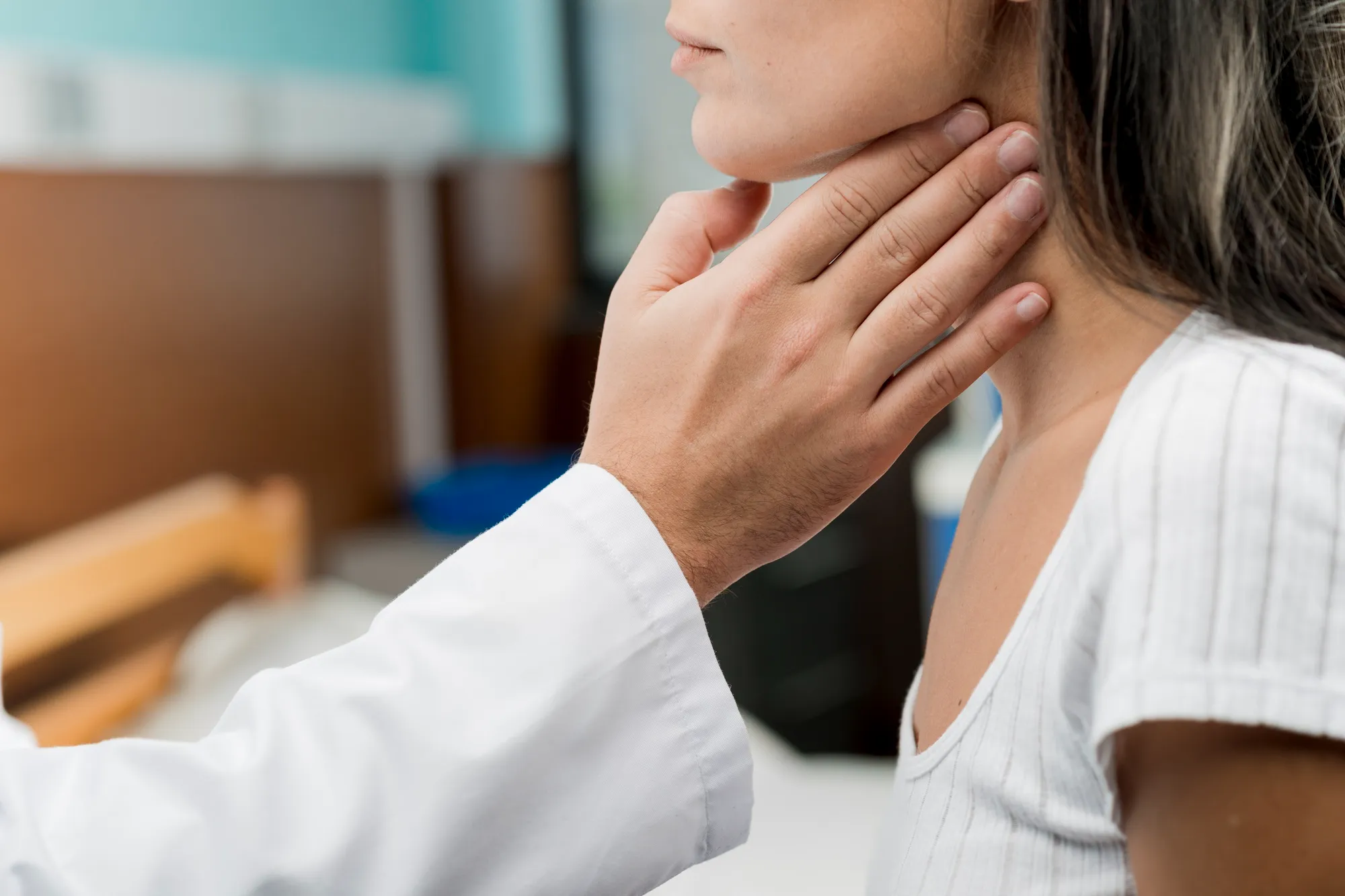 Exophytic Thyroid Nodule: What The Diagnosis Means